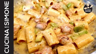 Ricetta della Pasta Zucchine e Salsiccia  Come ottenerla cremosa da leccarsi il piatto [upl. by Kilar359]