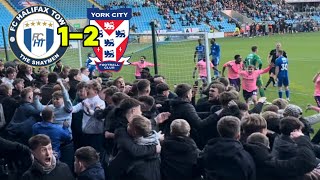 PYROS  PITCH INVASION IN THRILLING YORKSHIRE DERBY  Halifax Town 12 York City [upl. by Siaht]