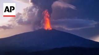 Italys Mount Etna volcano erupts with 10kilometerhigh volcanic cloud [upl. by Gannie]