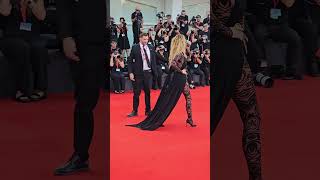 Eva Herzigova amazzone al Festival del Cinema di Venezia [upl. by Aridni]