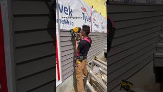 Easy way to install vinyl siding [upl. by Mcleod]