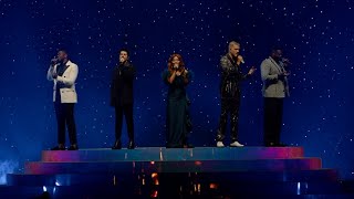 Pentatonix  quotHallelujahquot Live from The Evergreen Christmas Tour 2021 [upl. by Sell]