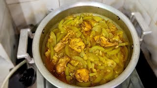 Jannat Saif Kitchen amp vlog is live আজকের দুপুরের রান্না চিকেন দিয়ে লাউ রেসিপি আপনাদের সাথে আমি। 😋 [upl. by Elleira]