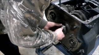 input shaft removal and installation of an Eaton Fuller 10 speed [upl. by Sidnee]