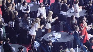 190123 블랙핑크BLACKPINK아이콘iKON YG 스타일리스트상 대리수상 Reaction 4K 직캠 Fancam 2018 가온차트어워드 by Mera [upl. by Allekim]