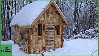 Building a house from pallets in winter From beginning to end [upl. by Akirre]