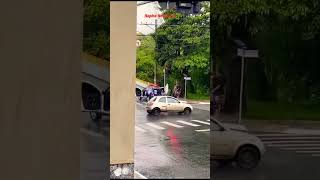 Guardas auxiliam família com criança durante chuva forte em Itapira itapiranews itapira chuva [upl. by Bergmans]