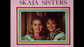 Siwy Kon Polka  Skaja Sisters amp the Casinos [upl. by Carole168]