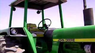 TRACTOR JOHN DEERE 4030 [upl. by Strawn807]