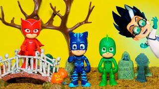 PJ Masks Halloween Trick or Treat Adventure with Romeo and Mickey Mouse [upl. by Gavrilla]