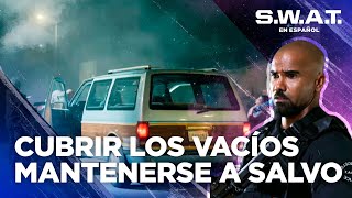 Cubrir los vacíos mantenerse a salvo  SWAT en Español [upl. by Roze]