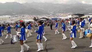 quotCOLEGIO QUITOquot DESFILE DE LA CONFRATERNIDAD QUITO 2013 [upl. by Kemme]