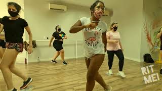 Funk  Bia Souza  Coreografia Cerol na Mão Bonde do Tigrão [upl. by Leik800]