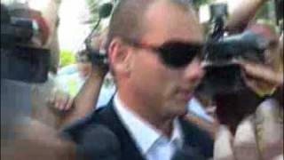 Sneijder a Milano quotpronto per il derbyquot  Sneijder in Milan quotready for the derbyquot [upl. by Cleaves]