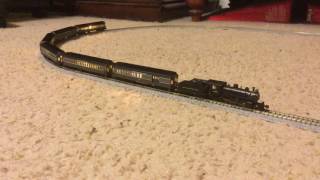 Review Bachmann N scale Alco 260 Mogul 1906 with matching passenger cars [upl. by Abbey]