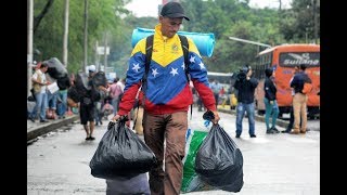 El drama de los venezolanos que estaban en campamento frente a Terminal en Cali [upl. by Aninaj493]