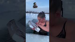 snow frozen funny mermaid ice icequeen winter iceswimming swimmingstyle iceswim [upl. by Ellan]