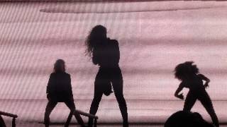 Beyoncé  Dutty Wine Live  Mrs Carter Show World Tour Second Leg [upl. by Esilenna]