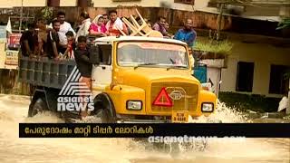 Tipper lorry and drivers rescued flood victims at Vaikom [upl. by Goff]