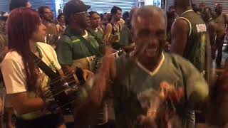 Império Serrano 2019 Bateria de mestre Gilmar no ensaio de rua [upl. by Dill]