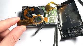 Cleaning the CCD sensor of a Panasonic Lumix DMC TZ7 [upl. by Berlinda]