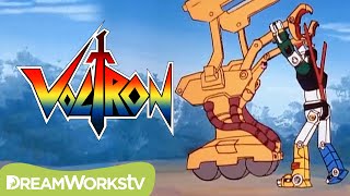 Voltron vs Steam Shovel Robeast  VOLTRON DEFENDER OF THE UNIVERSE [upl. by Aihsyla]