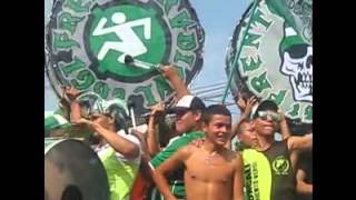 Estreno BOMBOS GIGANTES del FRENTE RADICAL VERDE Y BLANCO [upl. by Suiramad408]