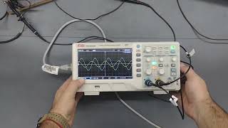 UNIT UTD2102CEX  Uso básico del osciloscopio [upl. by Naig]