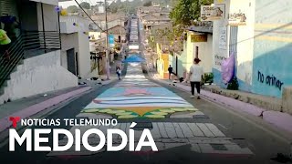 Elaboran alfombra gigante en El Salvador para Semana Santa  Noticias Telemundo [upl. by Maddox]