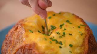 Club Chefman Recipe Pressure Cooker Potato Corn Chowder in a Bread Bowl [upl. by Karyn939]