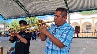 🔥🎺 Que perron maestro tiene la banda de Alpoyecancingo Guerrero  Estas si son melodías [upl. by Hanser]