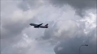 First Time Plane Spotting Some Clips from Philadelphia Intl Airport [upl. by Aluk]