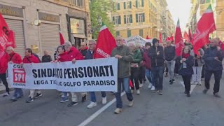 Protesta del SPI CIGL pensioni inadatte e con sempre meno potere dacquisto [upl. by Linder]