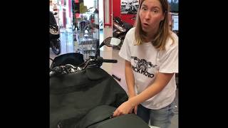 TUTO n°1 Comment monter un tablier Bagster sur son scooter [upl. by Yhotmit272]