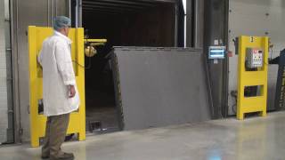 Pentalift Vertical Storing Dock Leveler for efficiency safety [upl. by Storz]