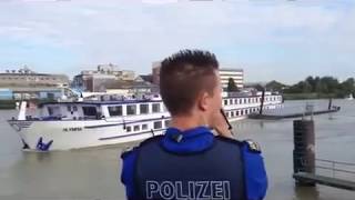 SchiffsCrash auf dem Rhein [upl. by Atillertse]