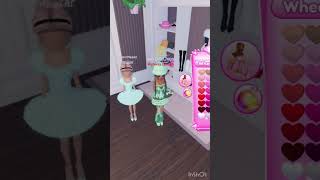 How to make a frog beanie in dress to impress dresstoimpress roblox [upl. by Maxine]