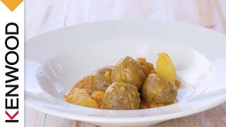 Albóndigas con patatas [upl. by Holofernes]