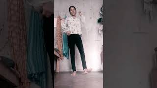 Hamar piyawa chalawe diesel gadiya bhojpuri song newsong dance dancelover newvideo [upl. by Arraeis]