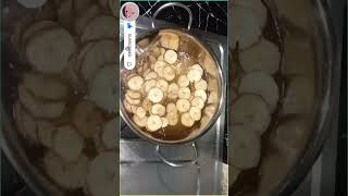 Crispy Banana Chips Ab Ghar par 😋  Dont forget to Subscribe bananachips eveningsnacks shorts [upl. by Anaert]