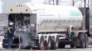 PRAXAIR TANKER TRUCK loading intensely cold oxygen 300 celius [upl. by Yajet47]