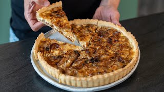 Tarte aux oignons fondants de grandmère avec pâte à tarte salée maison effet feuilleté [upl. by Annawahs532]