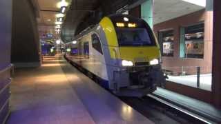 Desiro AM 08015 vertrekt uit Station AntwerpenCentraal [upl. by Blasien]