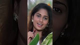 Ennum Ninne Poojikkam  Kunchacko Boban  Shalini KJ Yesudas Sujatha Mohan Ouseppachan [upl. by Cara]