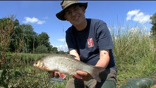 HD Angeln auf Aland im kleinen Fluss Doku [upl. by Monda]