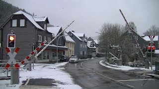 Spoorwegovergang Feudingen D  Railroad crossing  Bahnübergang [upl. by Keeley]