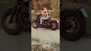 Triumph Bonneville Bobber Black [upl. by Hisbe]