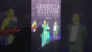 Aleida Nuñez en los premios Grandesa [upl. by Bartosch]