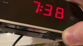 Timex alarm clock T121 vibrating [upl. by Debarath]