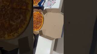 Ye wala pizza khana h bachche ko [upl. by Kutzenco129]